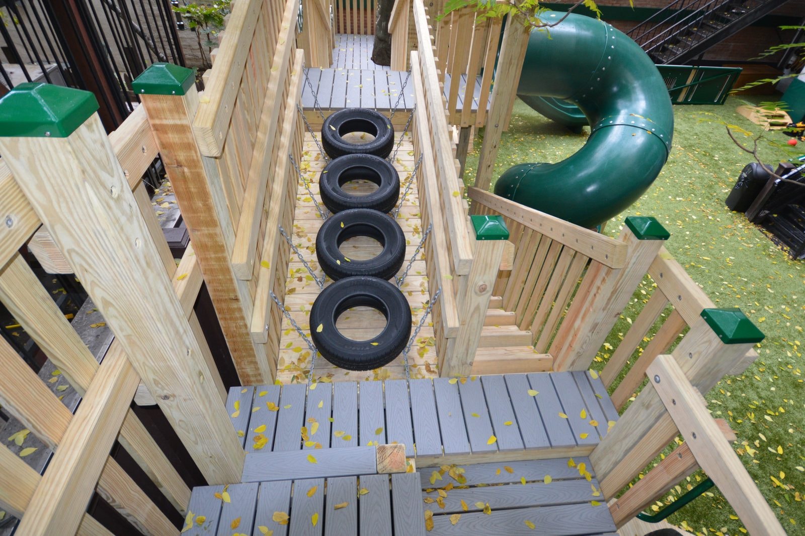 Finished: tire crawl bridge between two platforms.